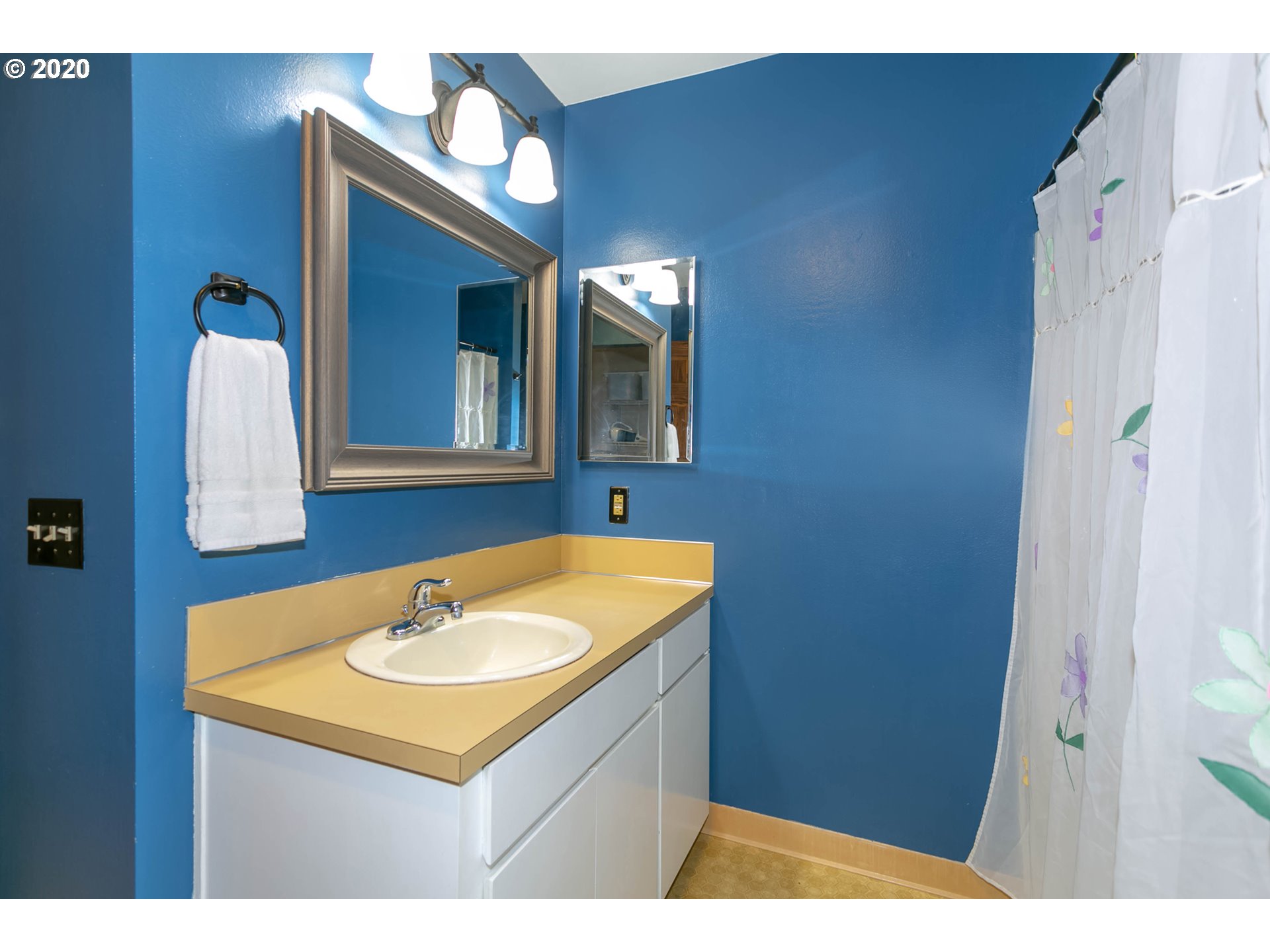 15938 Quarry Road, Unit A6 Lake Oswego, OR 97035 - Photo 15 of 20 Gallery Image 15