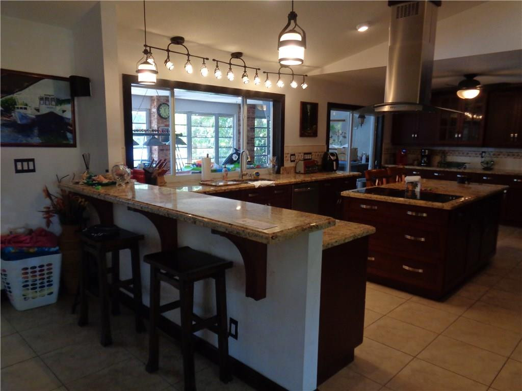 2740 Northeast 51st Street Lighthouse Point, FL 33064 - Photo 11 of 72 Photo 11