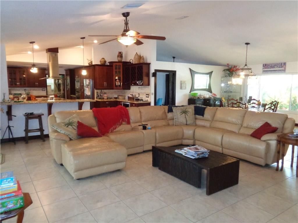 2740 Northeast 51st Street Lighthouse Point, FL 33064 - Photo 18 of 72 Photo 19