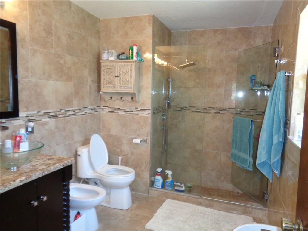 2740 Northeast 51st Street Lighthouse Point, FL 33064 - Photo 34 of 72 Photo 35