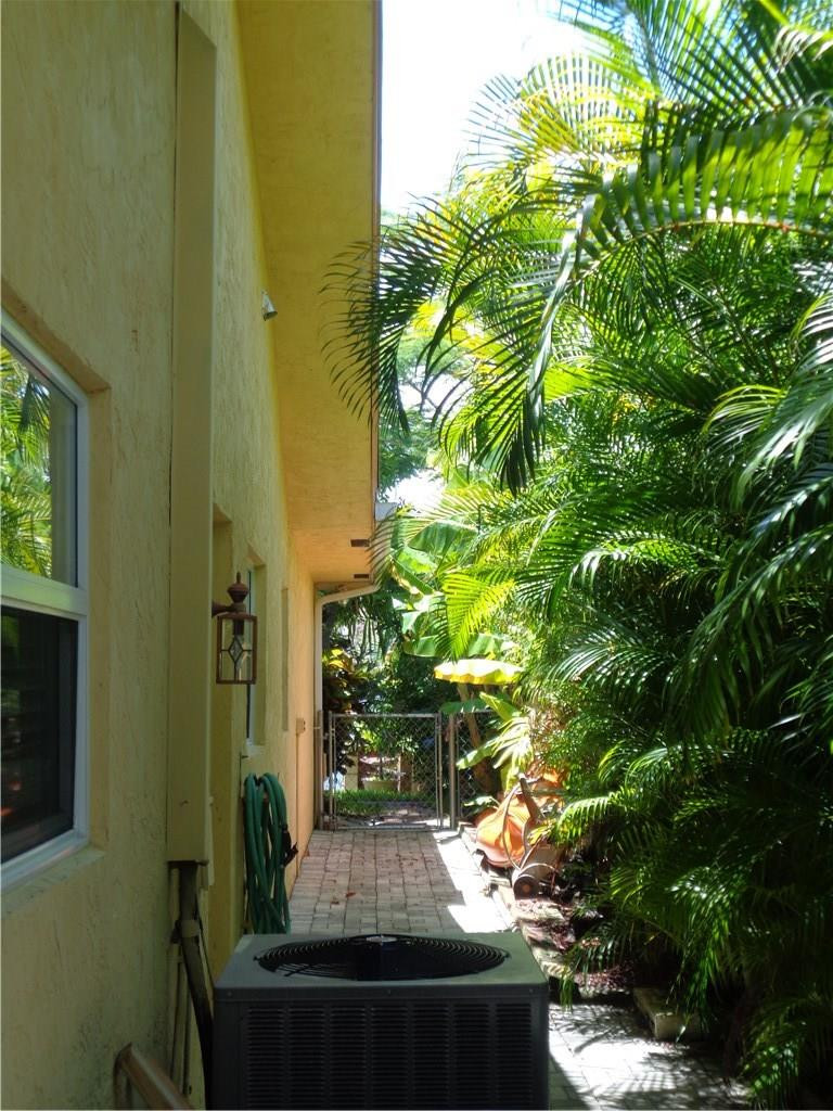 2740 Northeast 51st Street Lighthouse Point, FL 33064 - Photo 51 of 72 Photo 53