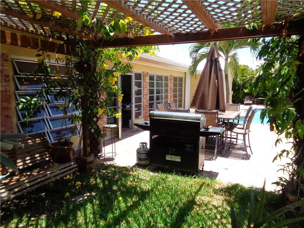 2740 Northeast 51st Street Lighthouse Point, FL 33064 - Photo 70 of 72 Photo 73