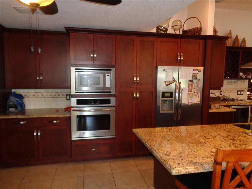 2740 Northeast 51st Street Lighthouse Point, FL 33064 - Photo 9 of 72 Photo 9