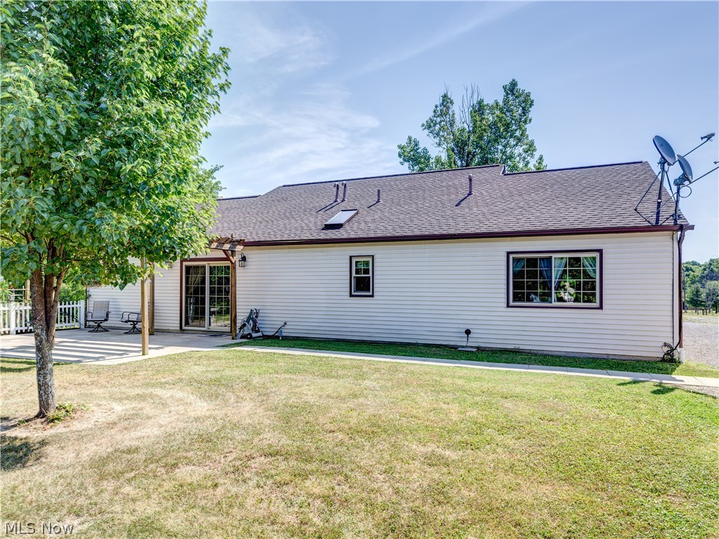 8355 Freedom Road Windham, OH 44288 - Photo 6 of 35 Gallery Image 6