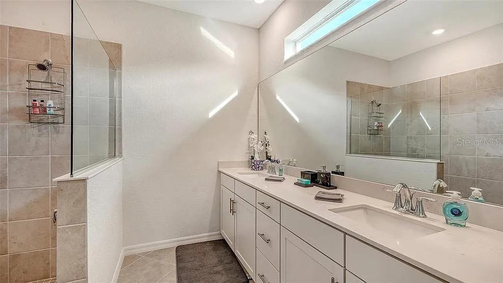 10896 Pinot Drive Venice, FL 34293 - Photo 8 of 37