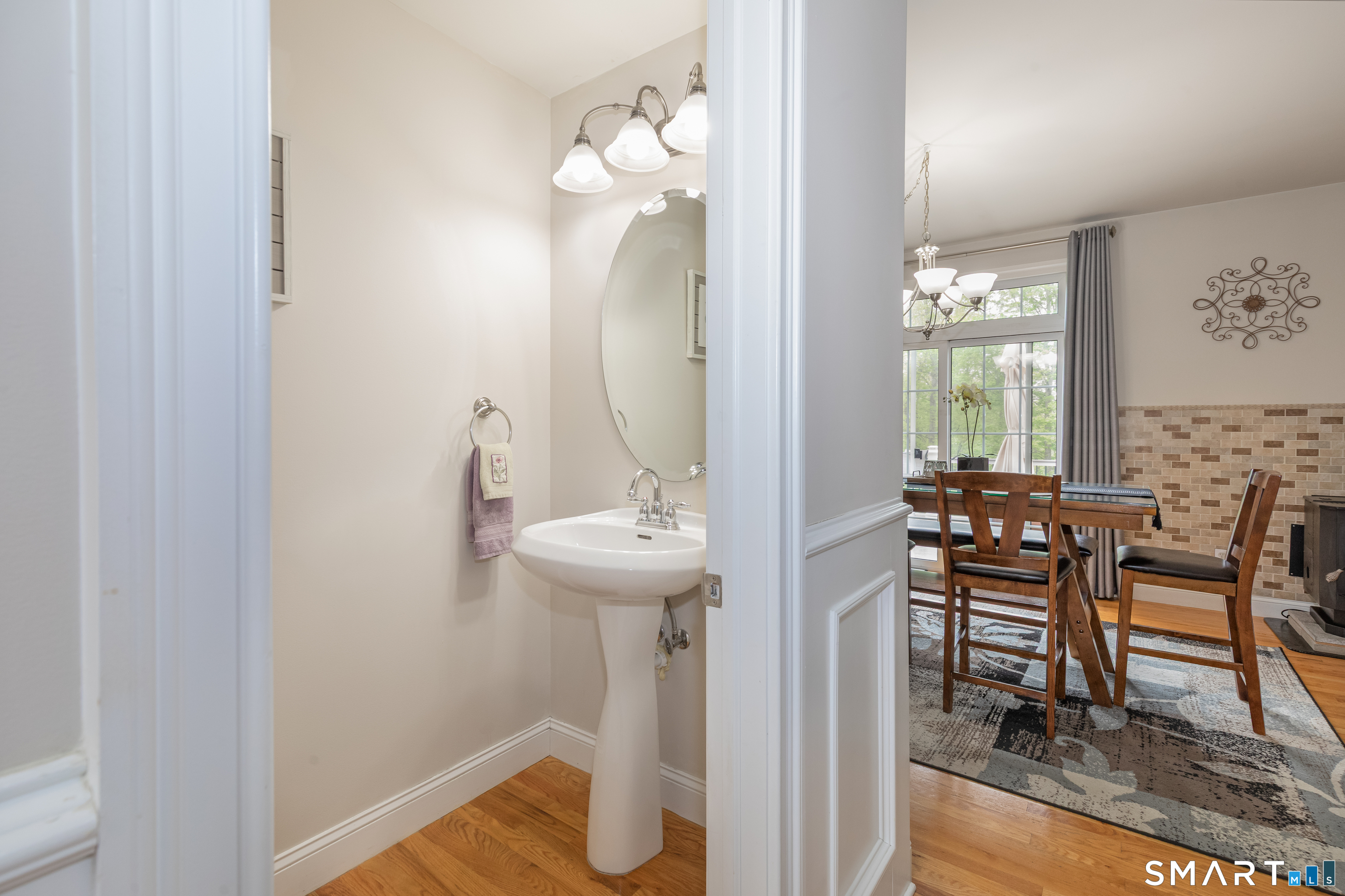 12 Davis Road Oxford, CT 06478 - Photo 13 of 35
