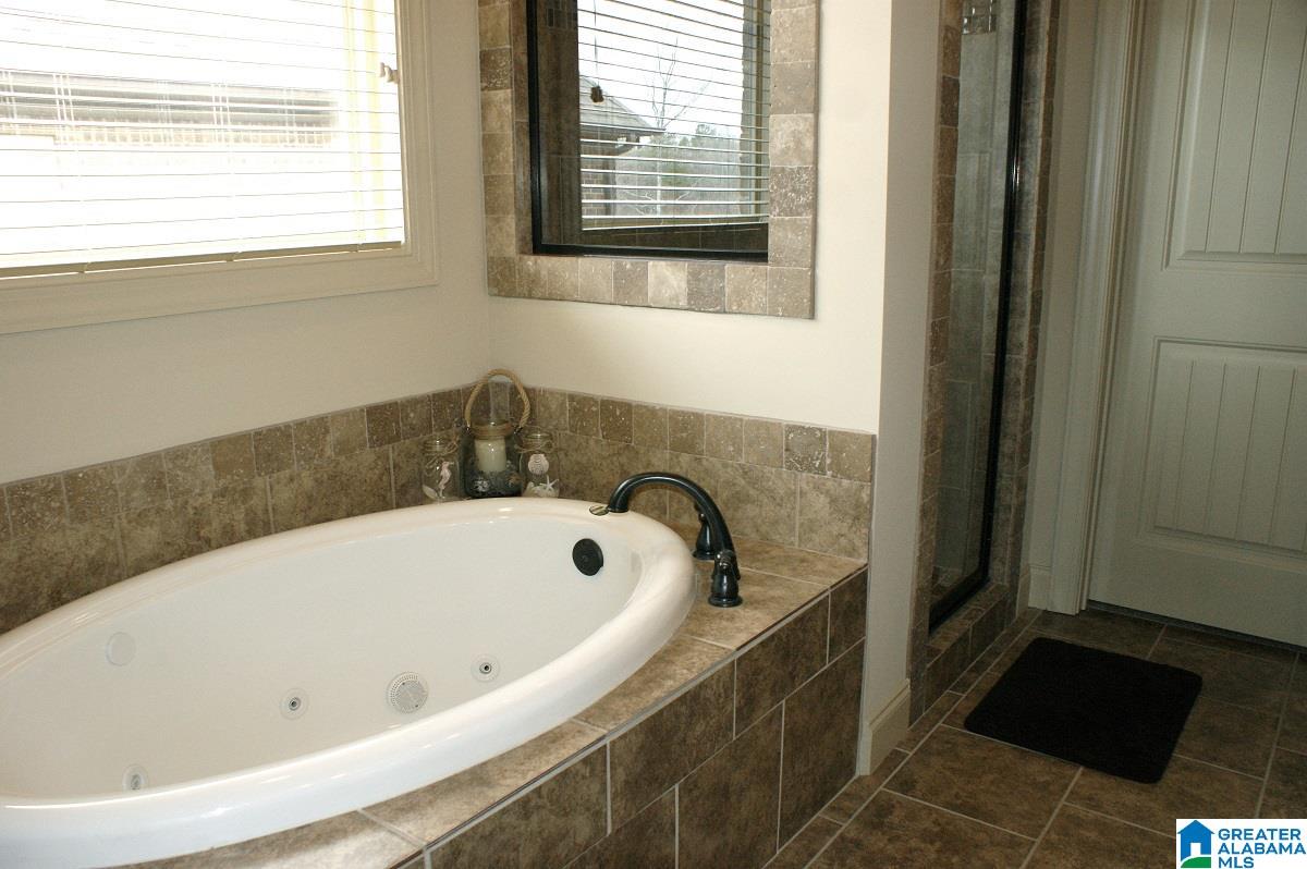 268 Strathaven Lane Pelham, AL 35124 - Photo 14 of 33