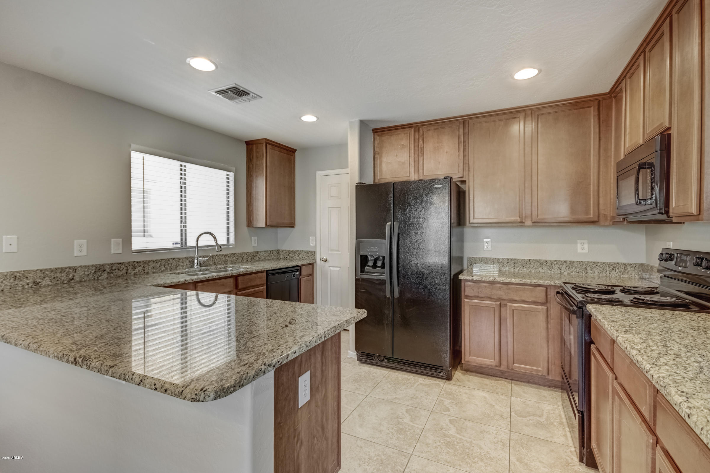 43394 West Cowpath Road Maricopa, AZ 85138 - Photo 15 of 35 43394 W Cowpath Rd-18