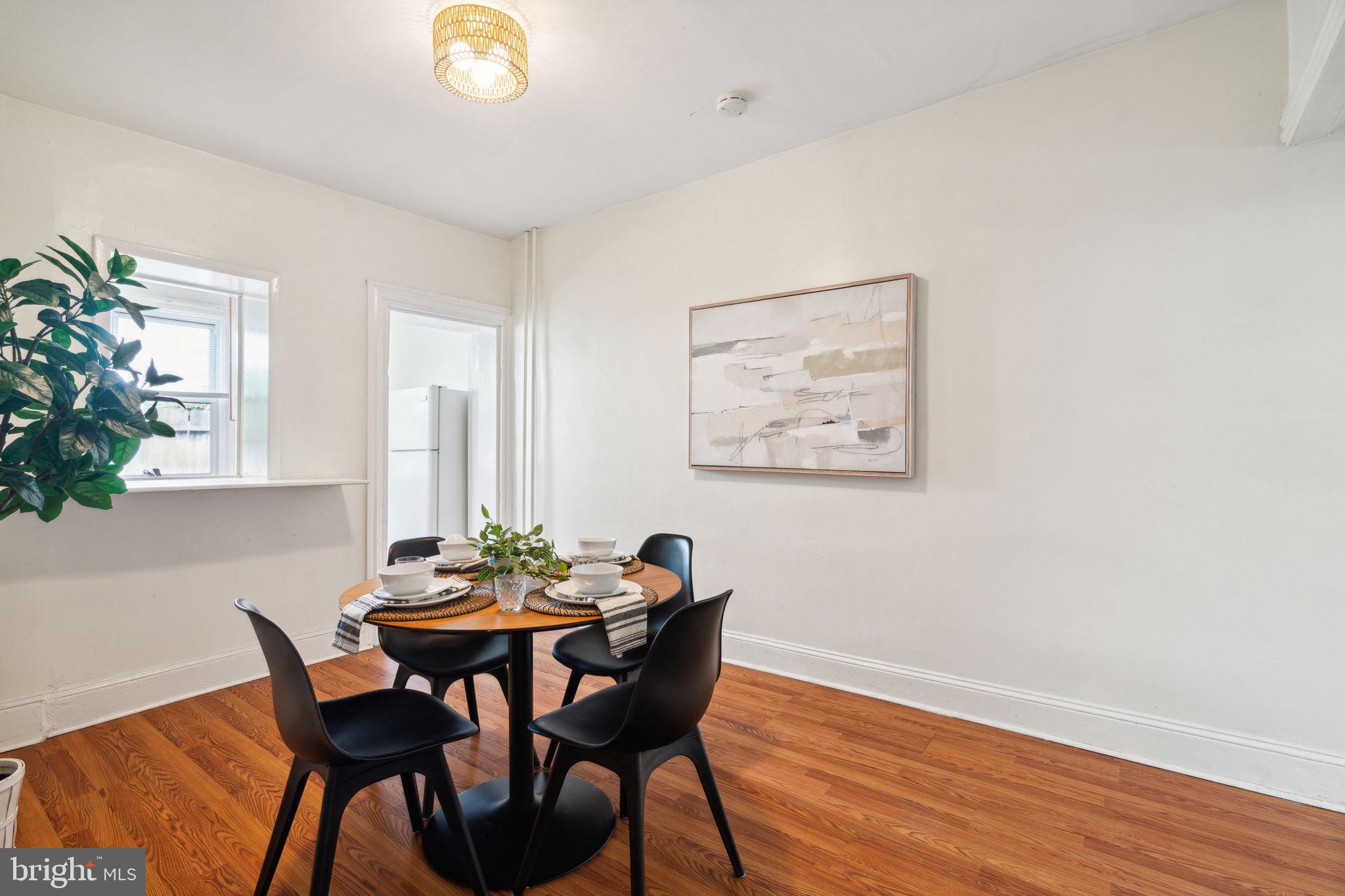 306 Carson Street Philadelphia, PA 19128 - Photo 7 of 27 Dining Room