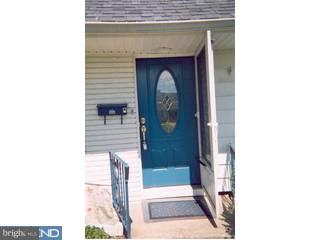 47 Indian Red Road Levittown, PA 19057 - Photo 3 of 3 Gallery Image 3