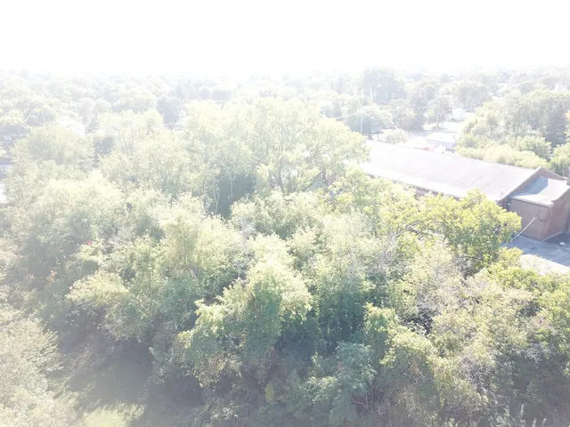 $650,000 | 1504 West Glen Flora Avenue, Waukegan, IL 60085