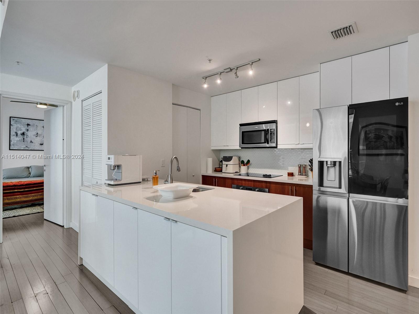 300 South Biscayne Blvd Unit 1702  