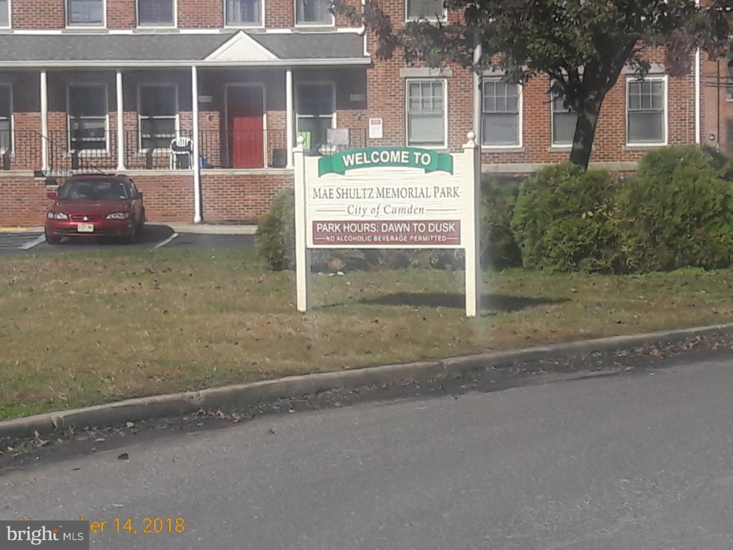1260 South Merrimac Road Camden, NJ 08104 - Photo 4 of 4 front view of a house with a yard