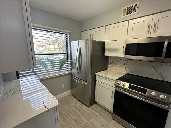 $2,000 | 3217 Westridge Boulevard, Orlando, FL 32822