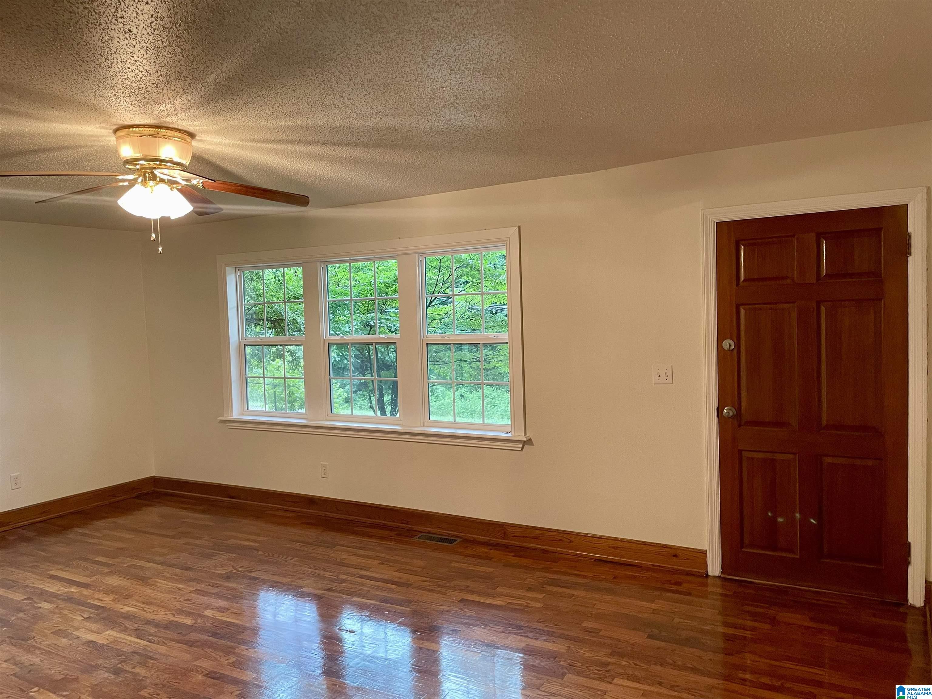 658 Odum Road Gardendale, AL 35071 - Photo 3 of 33
