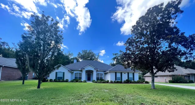 a view of livingroom with hardwood floor and window