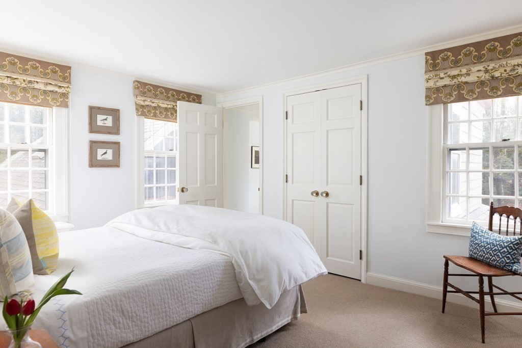 284 Woodland Road Brookline, MA 02467 - Photo 22 of 29