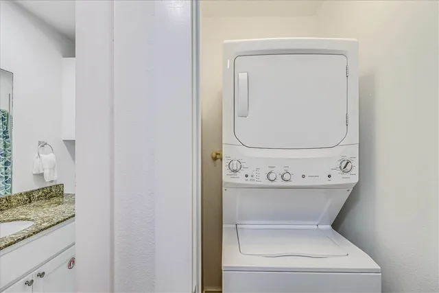 $450,000 | 2120 South 11th St Port, Unit 802, Port Aransas, TX 78373