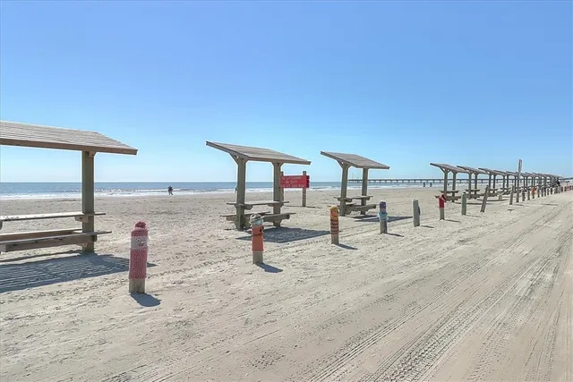 $450,000 | 2120 South 11th St Port, Unit 802, Port Aransas, TX 78373