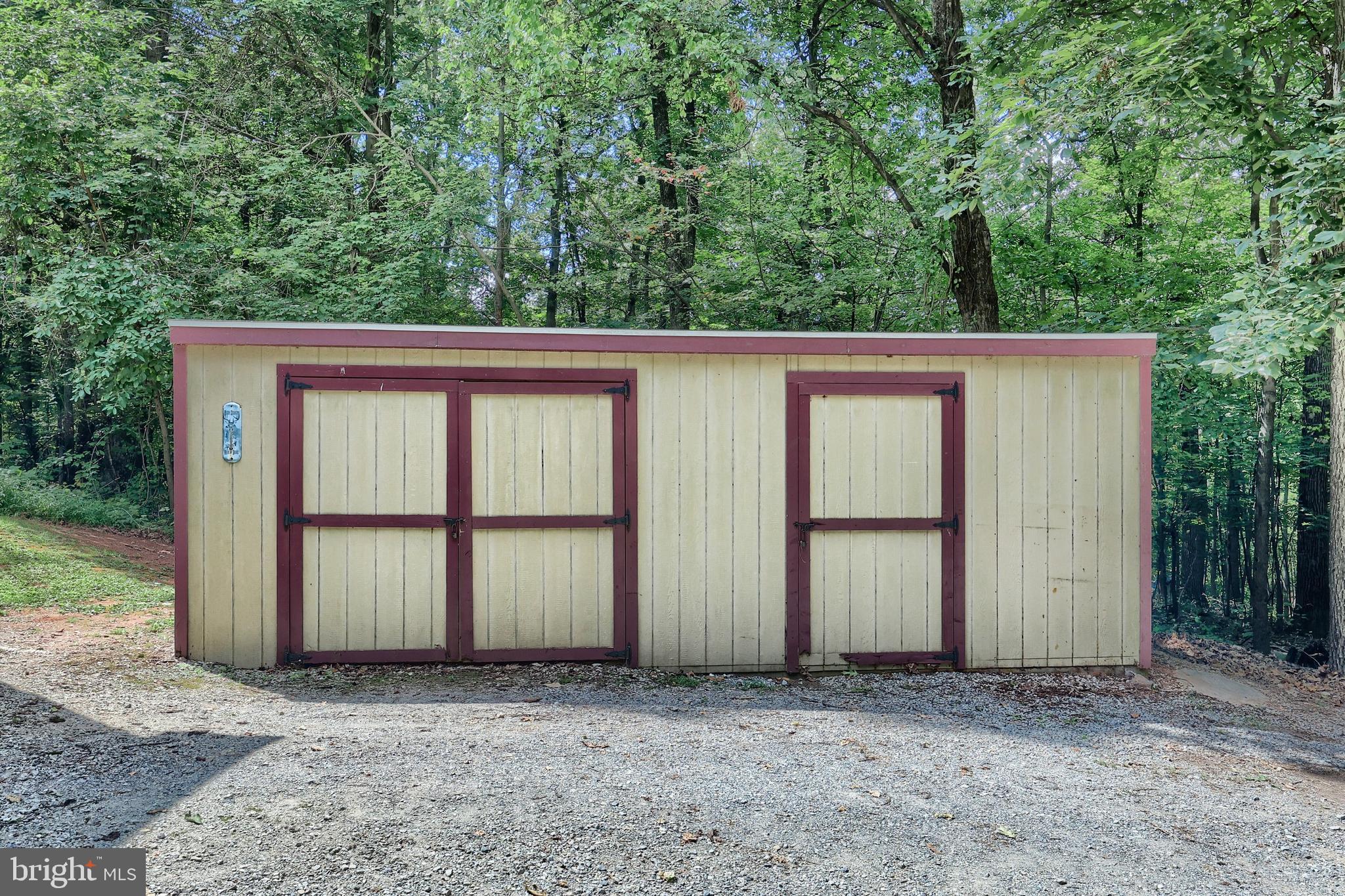 6031 Mountain Road Dover, PA 17315 - Photo 9 of 47 an empty room with a window