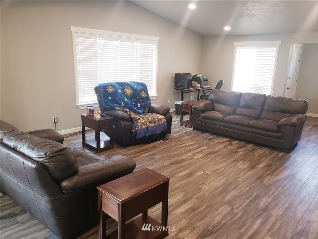 19 Allen Road Elma, WA 98541 - Photo 7 of 39 Gallery Image 7