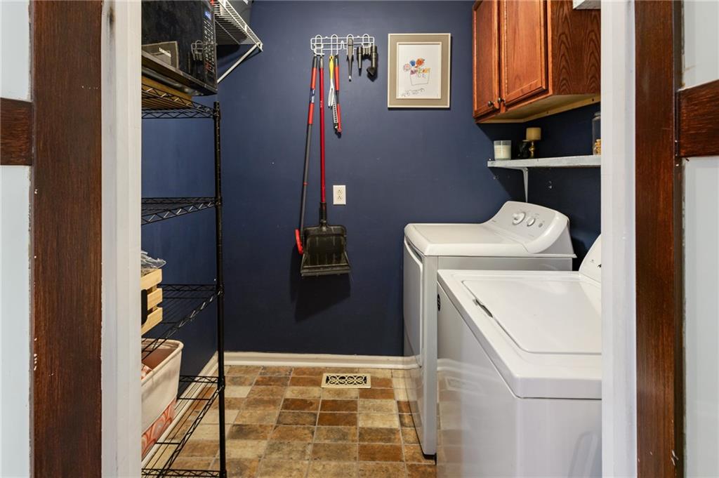 2700 Jack Glass Road Monroe, GA 30656 - Photo 38 of 48 a utility room with dryer and washer