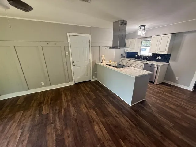 $228,500 | 300 South Joyce Street, Lacy-Lakeview, TX 76705