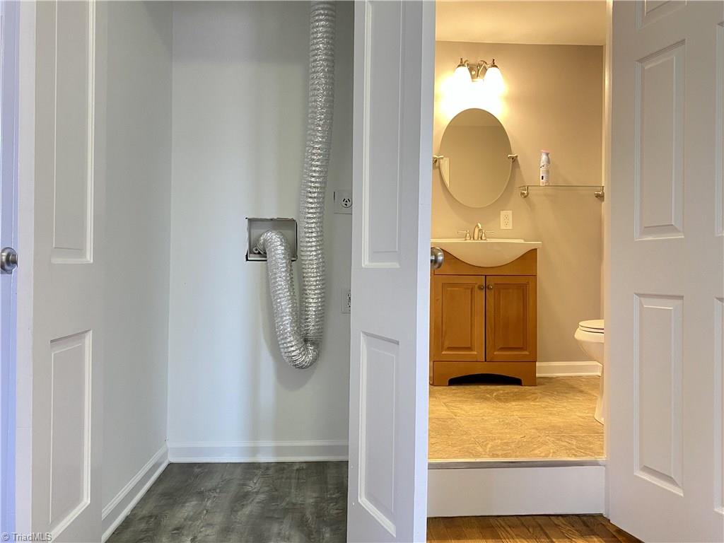 605 Motor Road Winston-Salem, NC 27105 - Photo 13 of 30 Laundry room/Guest Full Bathroom