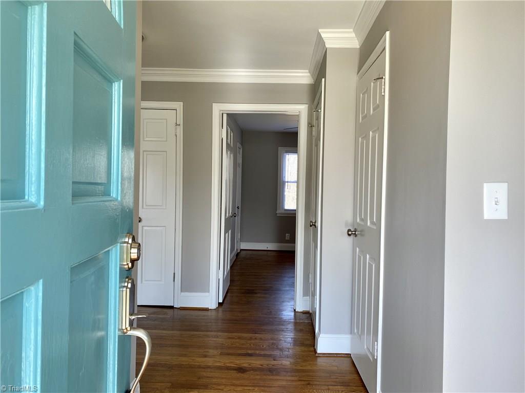 605 Motor Road Winston-Salem, NC 27105 - Photo 4 of 30 Welcome home