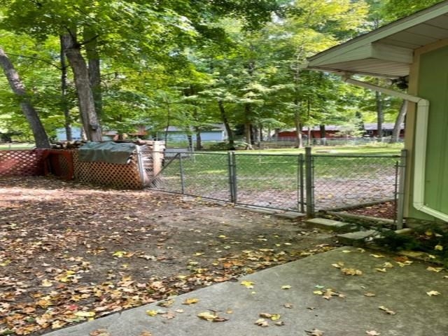 1746 Rasho Road Traverse City, MI 49696 - Photo 28 of 33 1905292-29.JPG