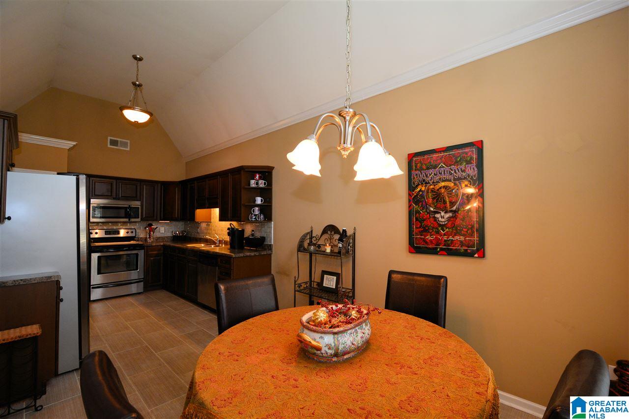 4308 Ridgemont Circle Birmingham, AL 35244 - Photo 11 of 40