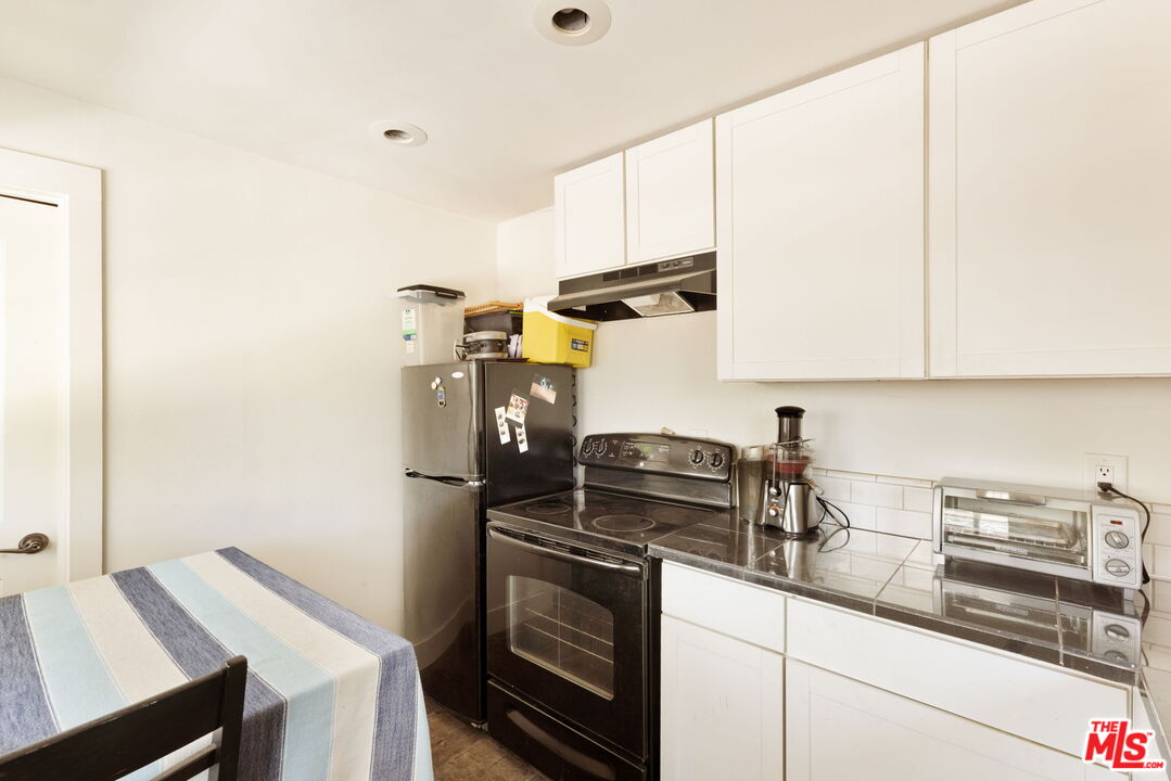 1740 Whitefield Road Pasadena, CA 91104 - Photo 34 of 44