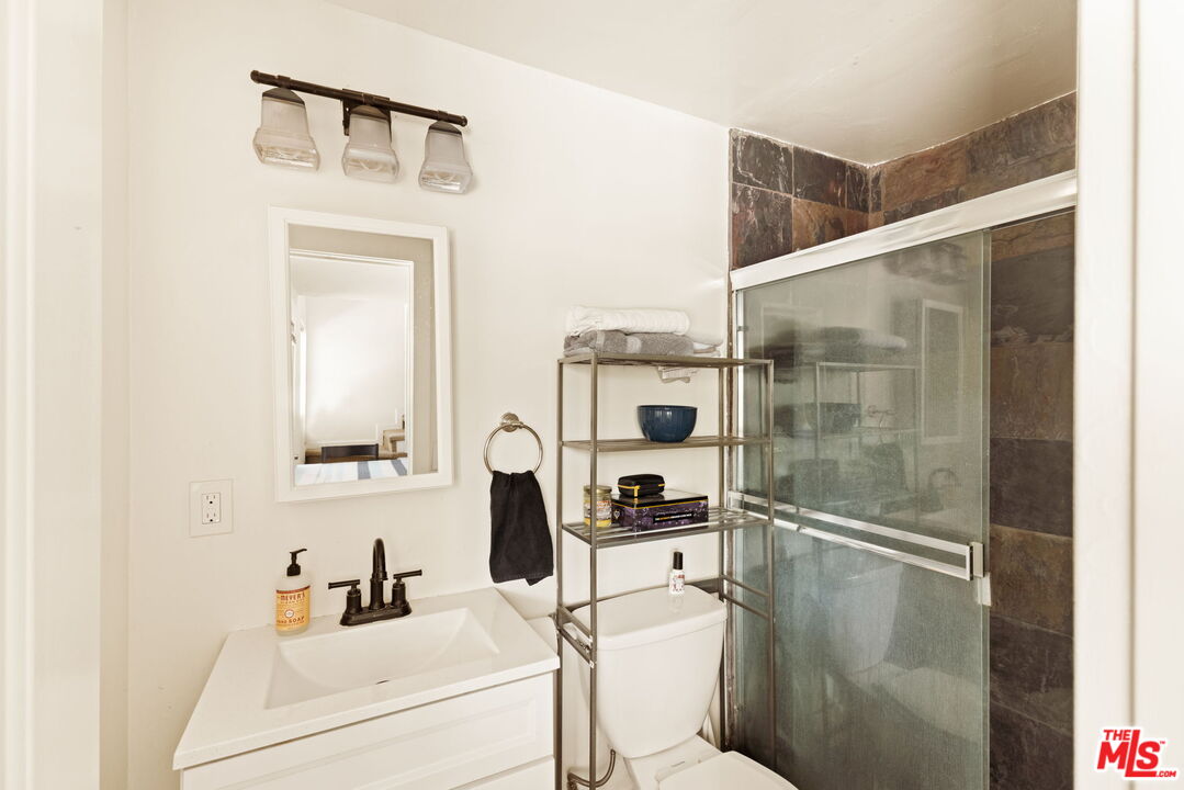 1740 Whitefield Road Pasadena, CA 91104 - Photo 36 of 44