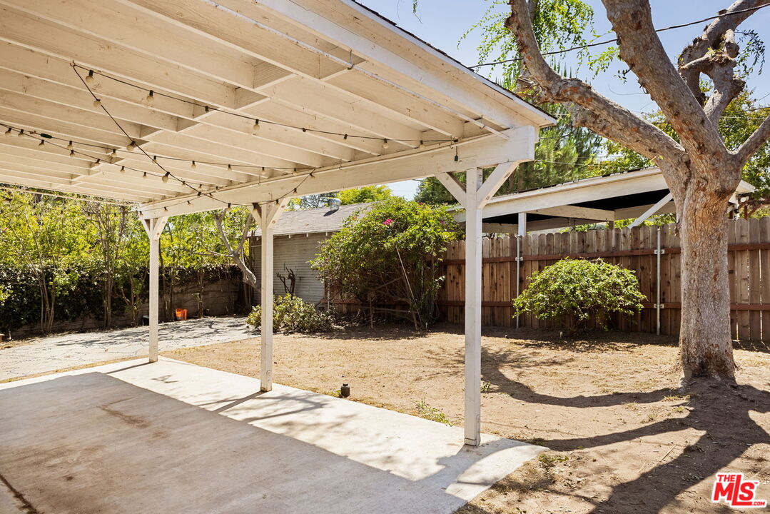 1740 Whitefield Road Pasadena, CA 91104 - Photo 38 of 44