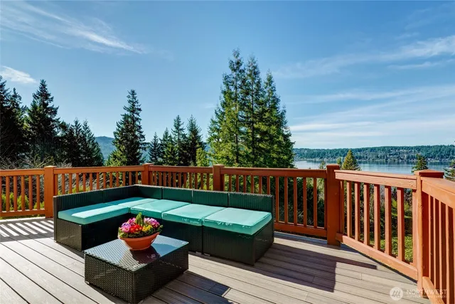 $2,498,000 | 19508 Southeast 24th Place, Sammamish, WA 98075
