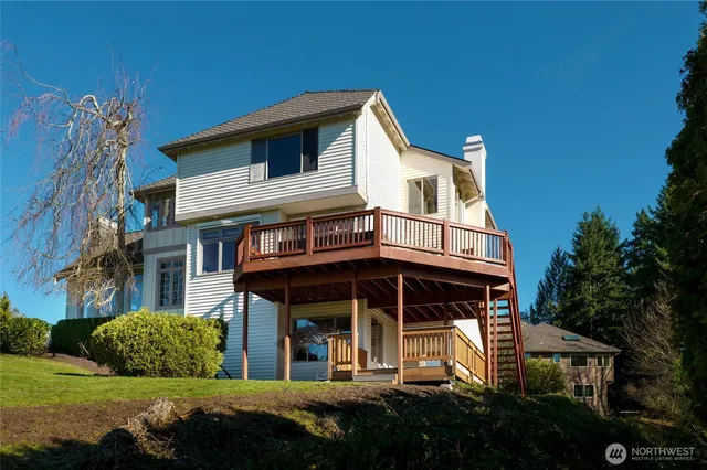 $2,498,000 | 19508 Southeast 24th Place, Sammamish, WA 98075