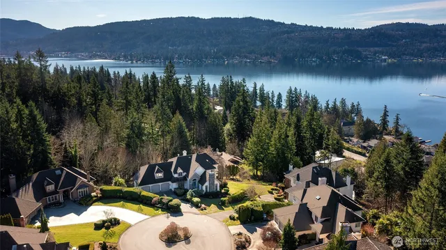 $2,498,000 | 19508 Southeast 24th Place, Sammamish, WA 98075