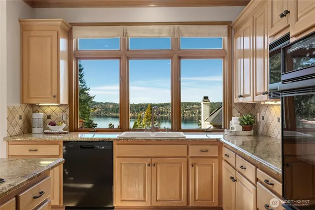 $2,498,000 | 19508 Southeast 24th Place, Sammamish, WA 98075