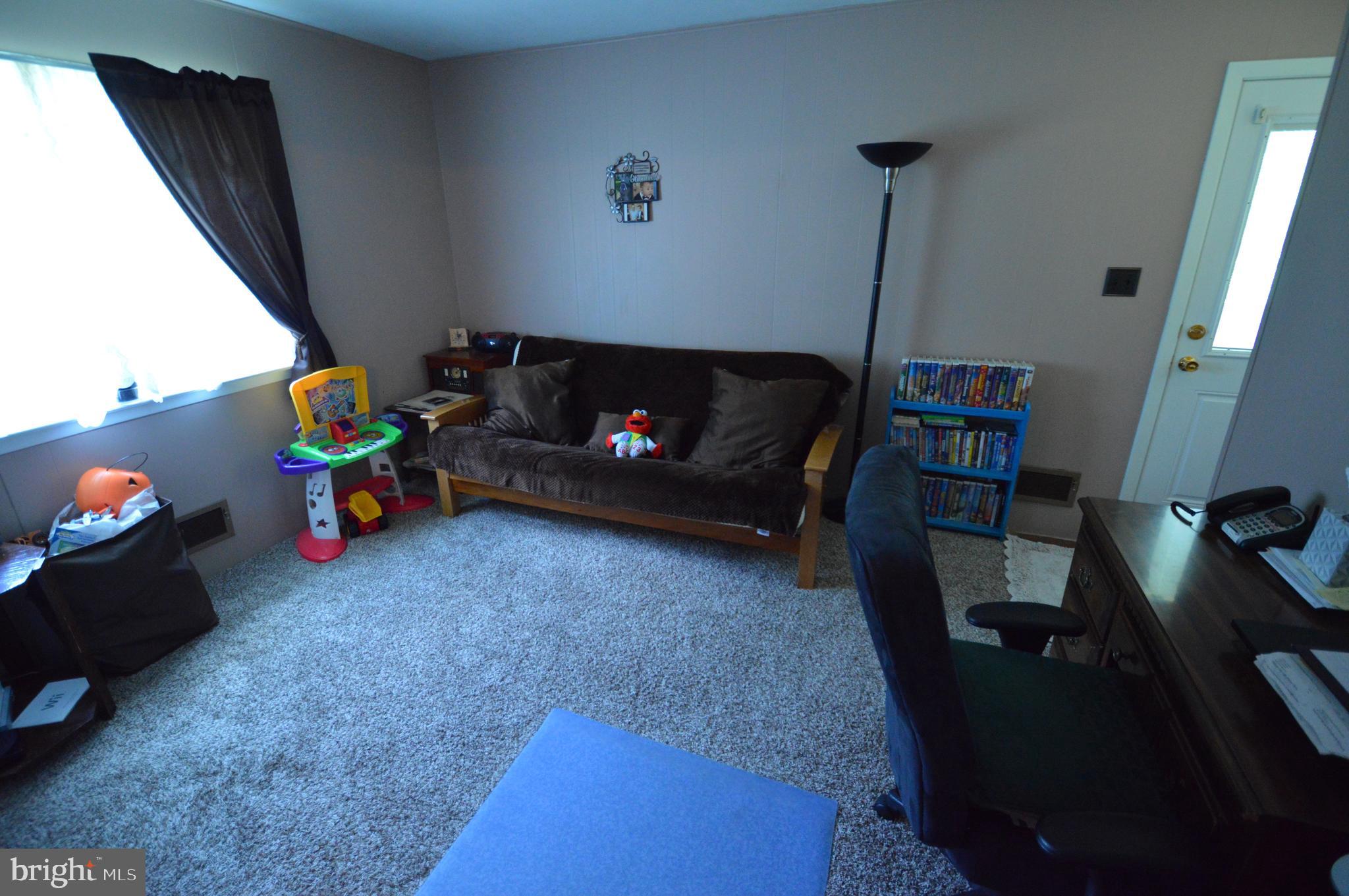 27 Compton Way Hamilton, NJ 08690 - Photo 16 of 32 Gallery Image 16
