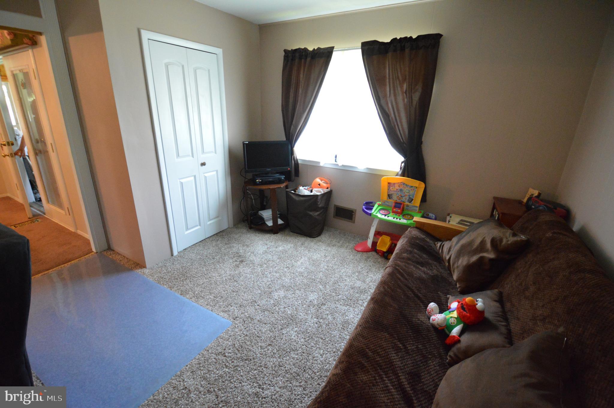 27 Compton Way Hamilton, NJ 08690 - Photo 25 of 32 Gallery Image 25