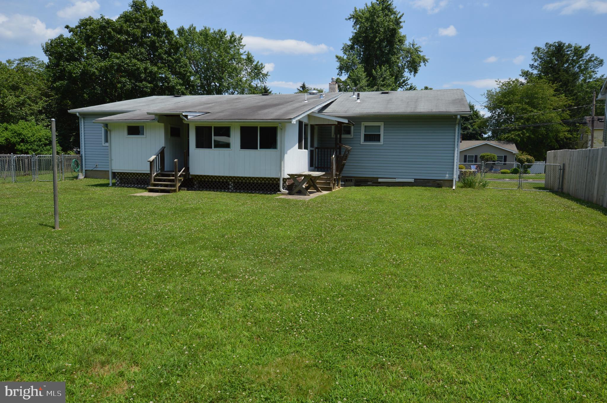 27 Compton Way Hamilton, NJ 08690 - Photo 29 of 32 Gallery Image 29