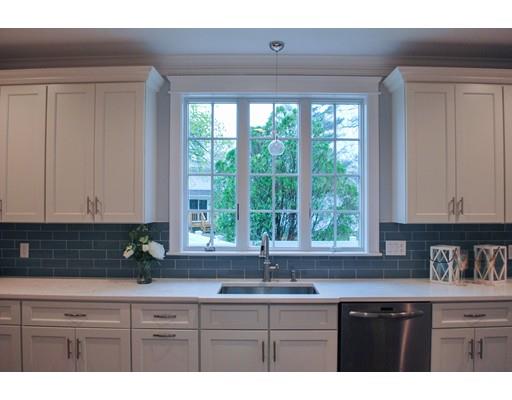 34 Russell Road Wellesley, MA 02482 - Photo 5 of 24