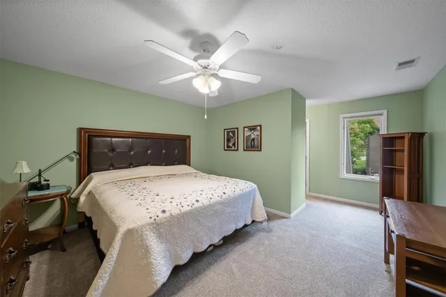 $900,000 | 3609 Iron Horse Court, Leawood, KS 66224