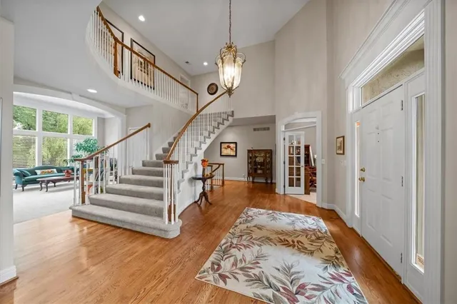 $900,000 | 3609 Iron Horse Court, Leawood, KS 66224