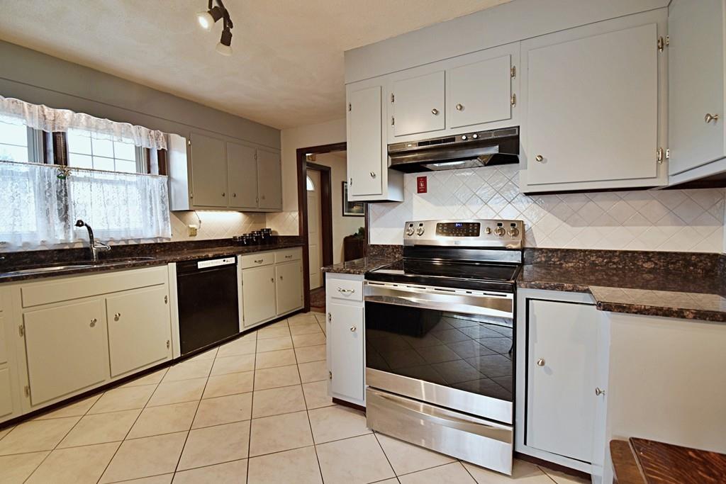 42 Farm Road Marlborough, MA 01752 - Photo 8 of 28 Gallery Image 8