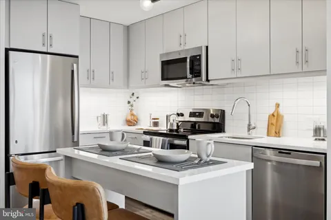 $1,745 | 569 North 5th Street, Unit 830, Philadelphia, PA 19123