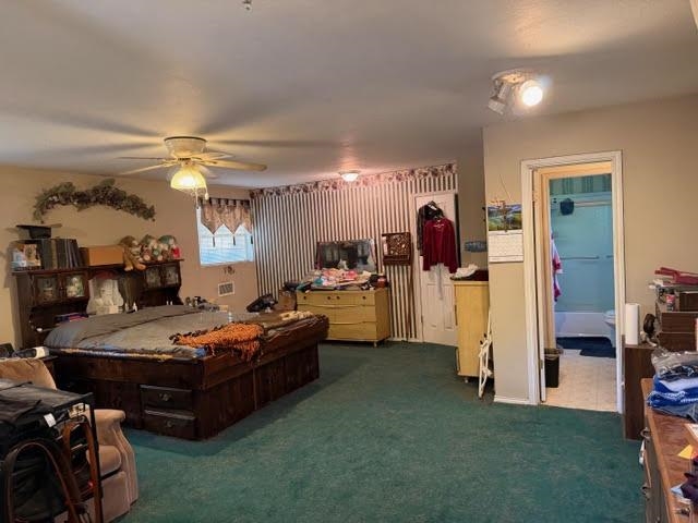 235 Connell Road Vidor, TX 77662 - Photo 27 of 35 a living room with furniture and kitchen view