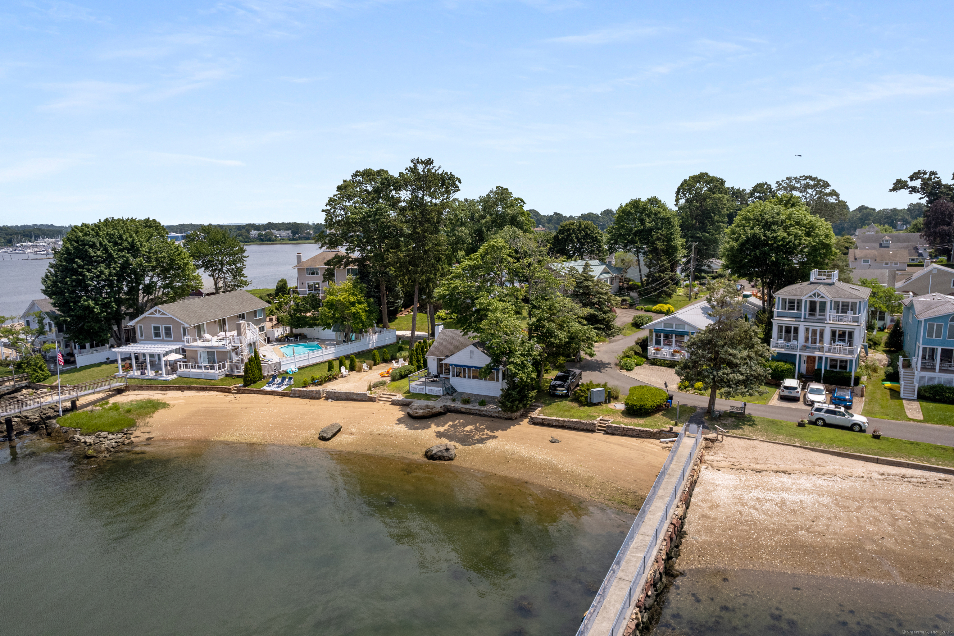 15 River Road Branford, CT 06405 - Photo 6 of 32
