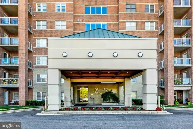 $439,000 | 12236 Roundwood Road, Unit 104, Lutherville-Timonium, MD 21093