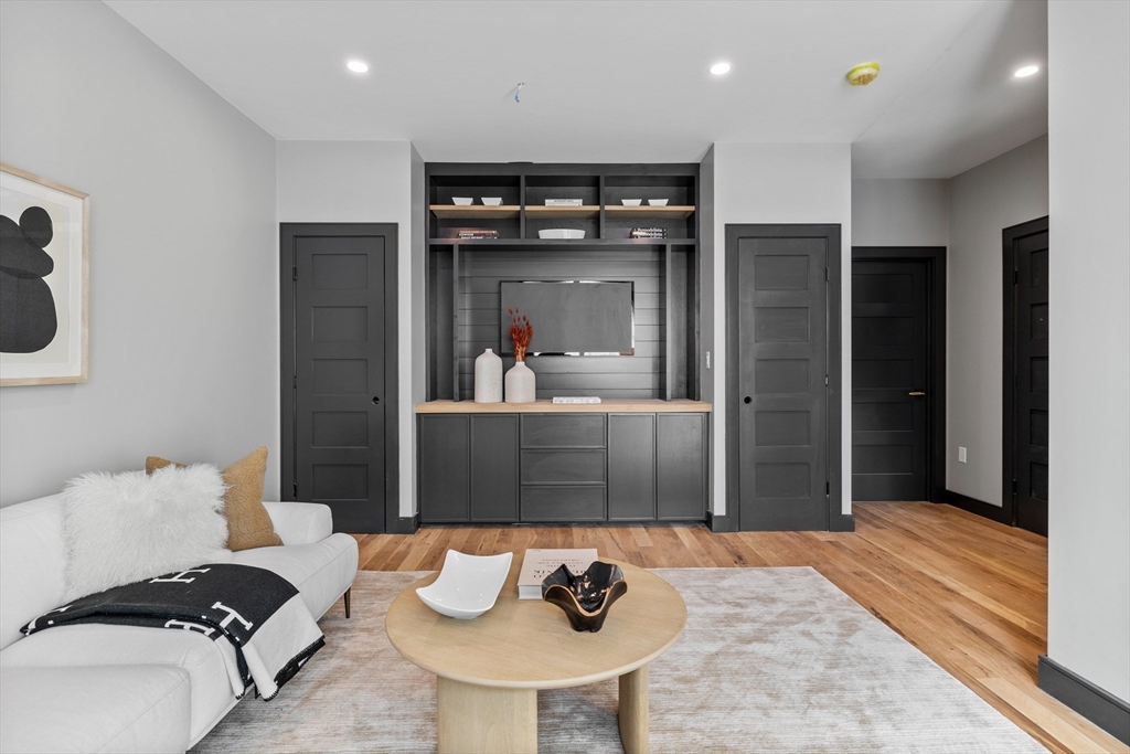 267 Tappan Street, Unit 2 Brookline, MA 02445 - Photo 11 of 20